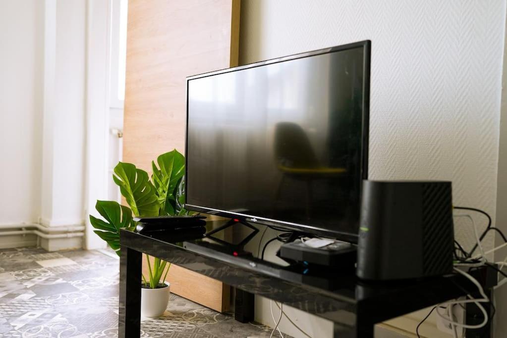 Appartement La Gare Viotte Besancon Bagian luar foto